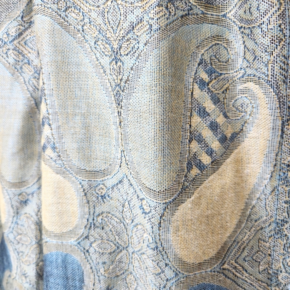 Elegant Paisley Scarf in Blue and Gold - Picture 6 of 14